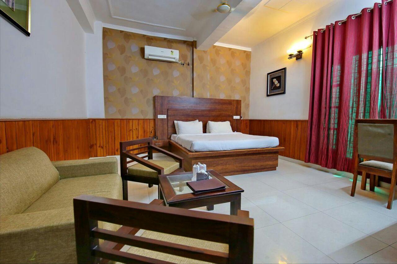 Sangrur Red Apple Hotel מראה חיצוני תמונה